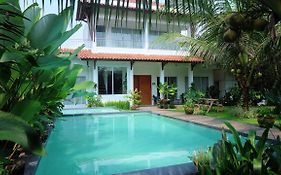 Villa Syariah Prambanan Private Swimming Pool by Simply Homy